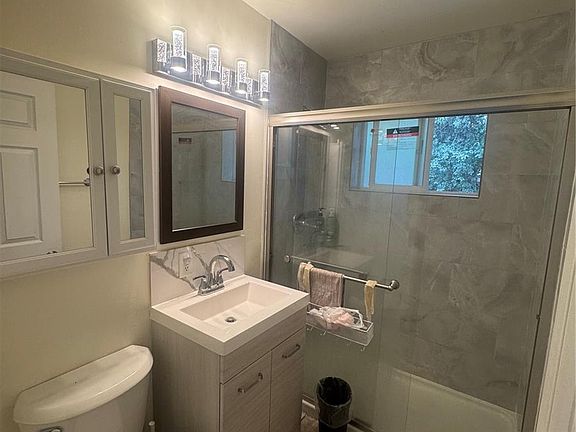 5th image of 8905 W Bayaud Avenue