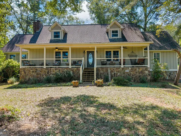344 Riverbend Dr, Royston, GA 30662