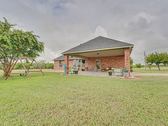 2nd image of 1155 Boase Way