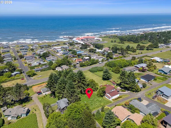 1200 King St, Yachats, OR 97498