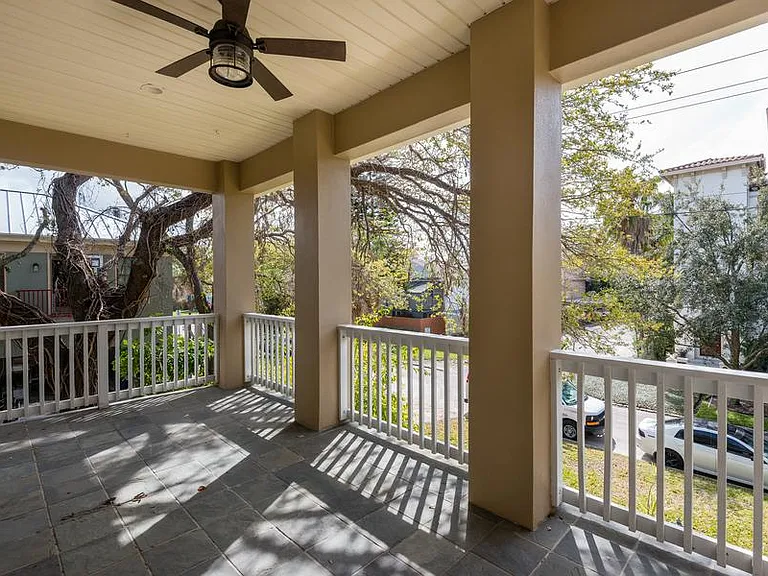 1607 Deleon St — Photo 30