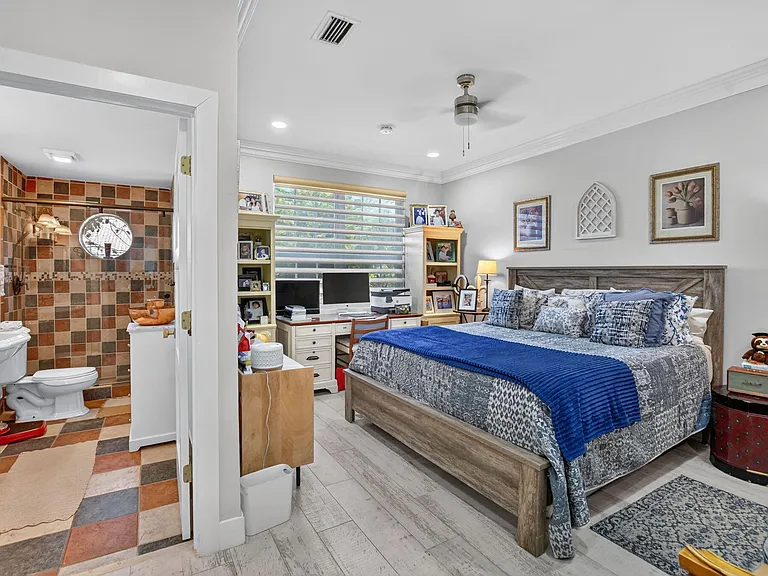 23201 Boca Club Colony Cir — Photo 16