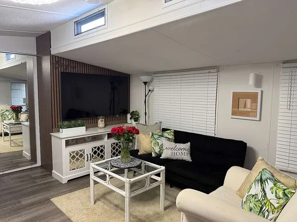 1000 Wiggins Pass Rd #241, Naples, FL 34110