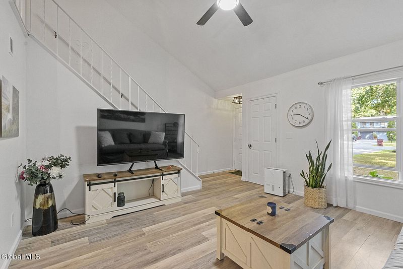 4th image of 56 Arrow Wood Place