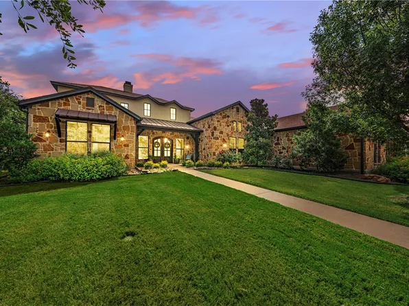15000 Dripping Springs Ct, Woodway, TX 76712
