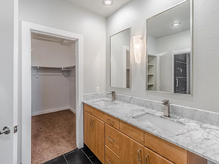 6927 Sumner St — Photo 19