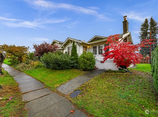 2814 Sunset Dr, Bellingham, WA