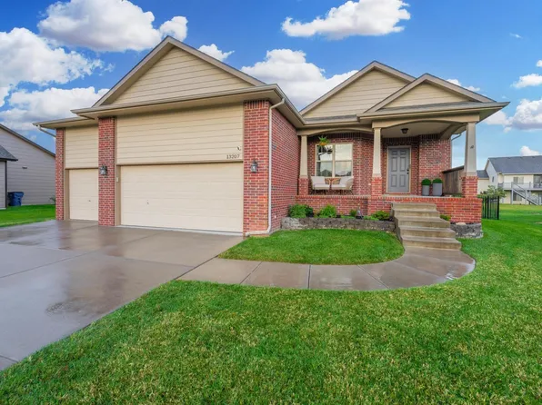13207 E Gilbert Ct, Wichita, KS 67230