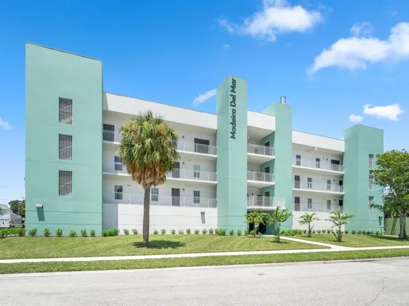 15305 1ST STREET E #P2, MADEIRA BEACH, FL 33708