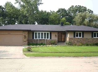 1929 Kevin Ave, Elgin, IL 60123