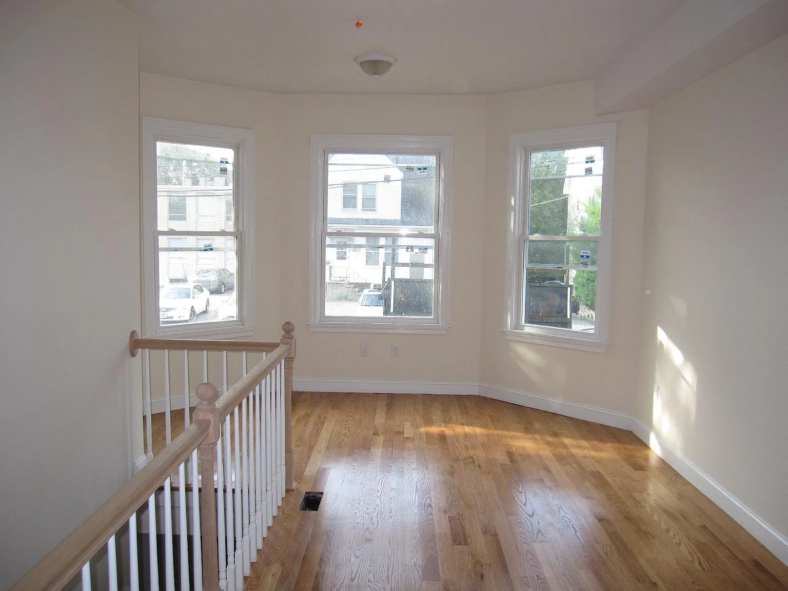 198 Union Ave — Photo 4