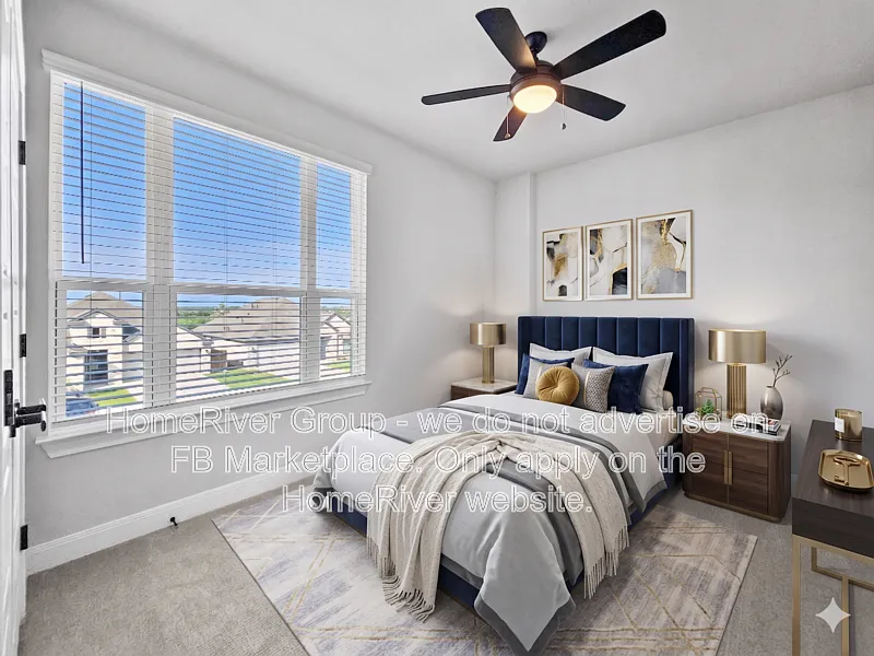 5 bed, 3.5 bath, 2370 sqft, $2,400 — Photo 4
