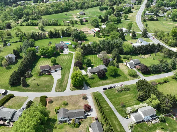 2655 Gilbert Rd, Mount Airy, MD 21771