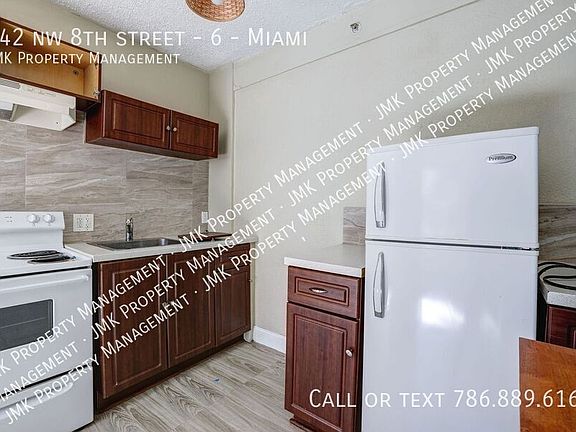 5th image of 542 NW 8th St #6