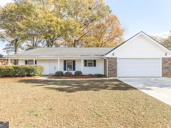102 Foxfire Dr, Warner Robins, GA 31093