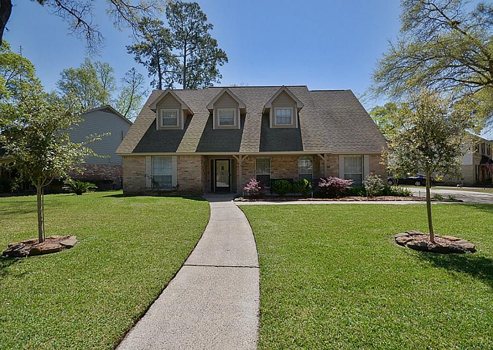 1st image of 19610 Alinawood Dr