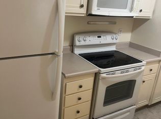 2966 Yulupa Ave, Santa Rosa, CA 95405