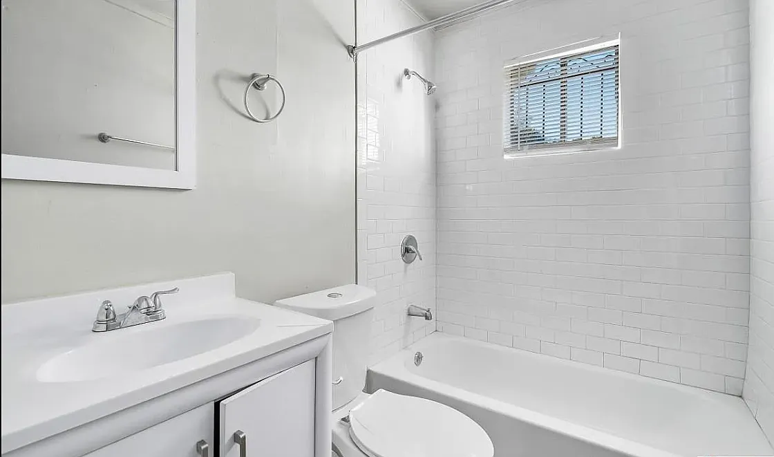 Uptown Loft by Thrive CRE — Photo 4