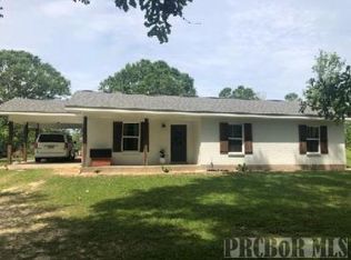 1783 Bouie Rd, Carriere, MS 39426