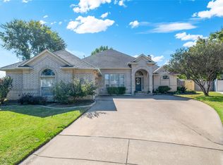 6423 Wilderness Ct, Arlington, TX 76001