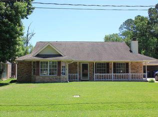 108 Greenleaf Dr, Lumberton, TX 77657