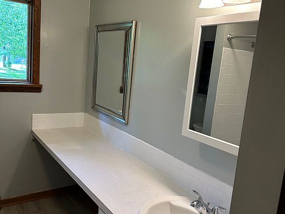 5th image of 4748-4752 Sunnyside Dr #4748