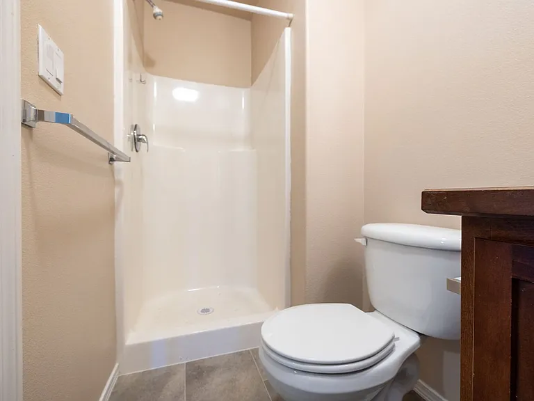 326 S Thierman Rd — Photo 20