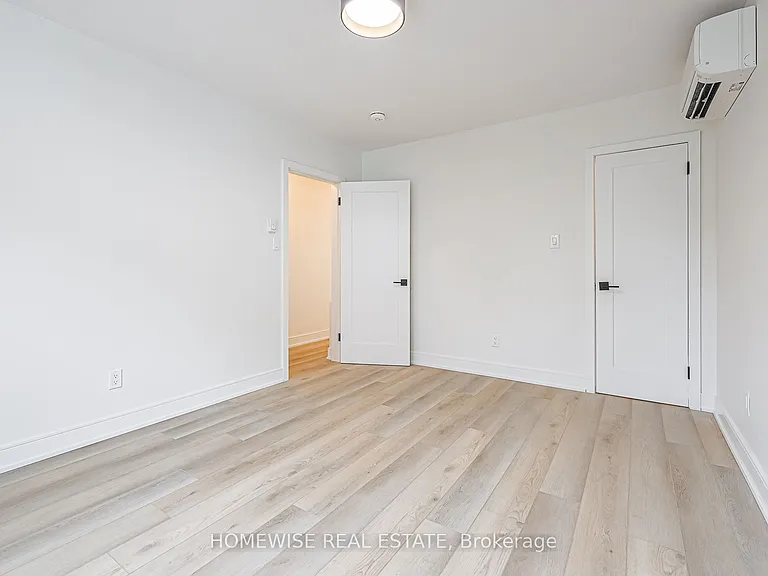 383 Spadina Rd #2 — Photo 11
