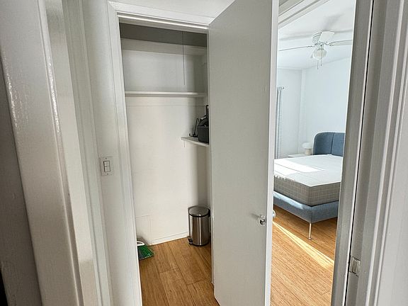 5th image of 4115 W Hood Ave APT P