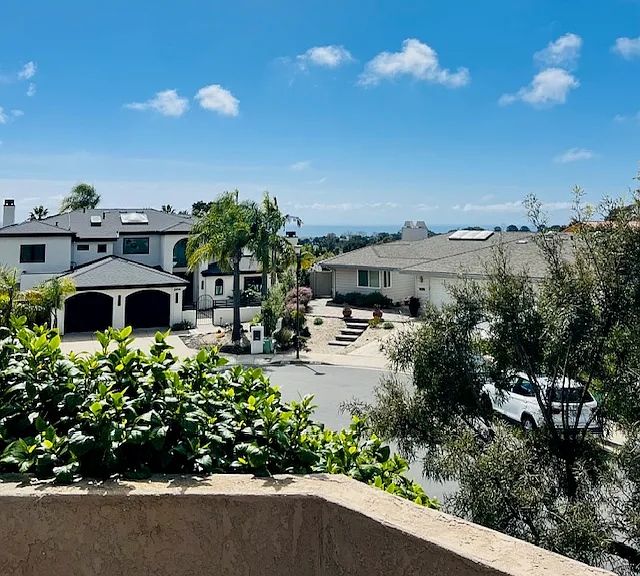 2441 Dresden Pl — Photo 4