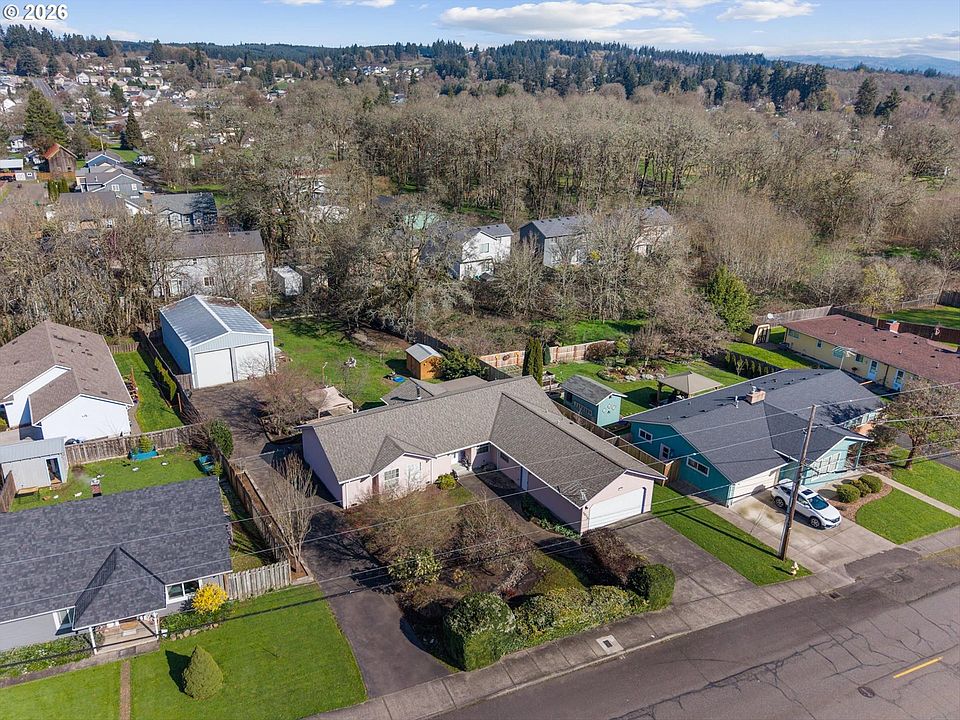 1st image of 2672 Columbia Blvd