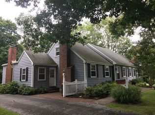 11 Laurelwood Dr, Little Silver, NJ 07739