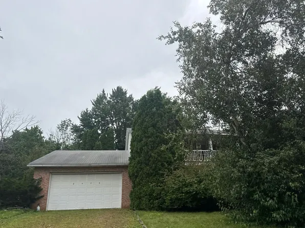 2475 Cottington St NW, North Canton, OH 44720