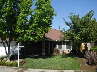 1141 Filbert Ave, Clovis, CA 93611