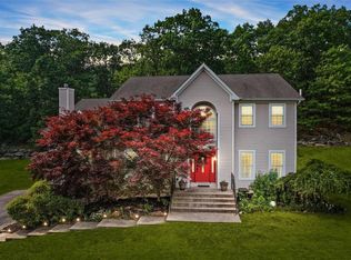 121 Brigadoon Blvd, Highland Mills, NY 10930