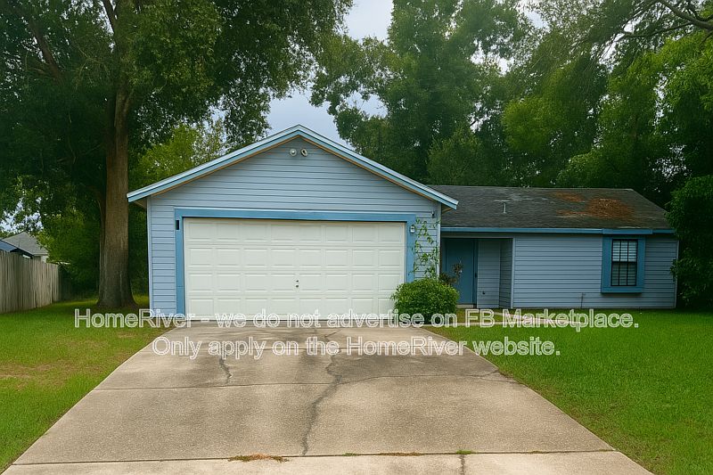 2nd image of 3611 Monument Dr