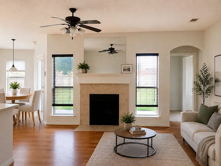 208 Orchard Trl — Photo 2