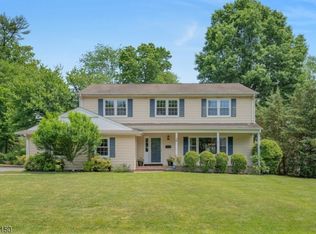 26 Mill Pond Rd, New Providence, NJ 07974