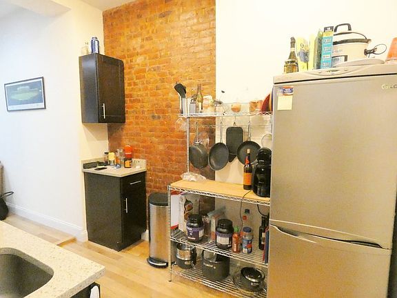 2nd image of 1146 2nd Ave APT A2