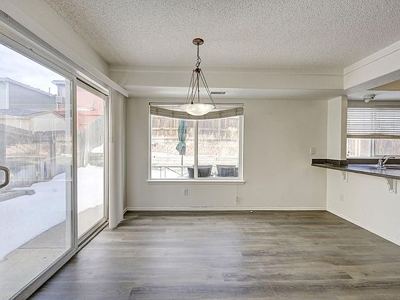4th image of 4071 N Orleans Ct
