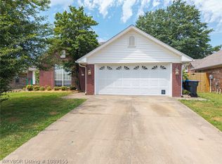 6516 Fallstone Rd, Fort Smith, AR 72916