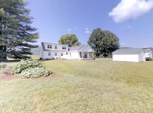 511 Boyd St, Celina, TN 38551