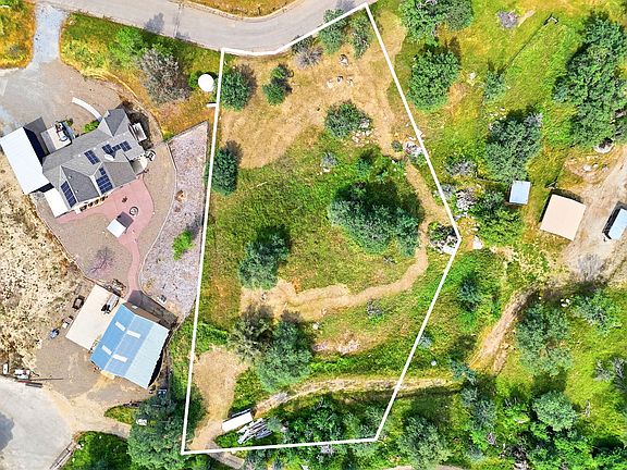 3rd image of Noel Drive