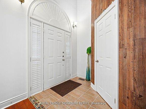 3rd image of 1592 Hallstone Rd