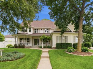 13228 Rocklyn Dr, Urbandale, IA 50323
