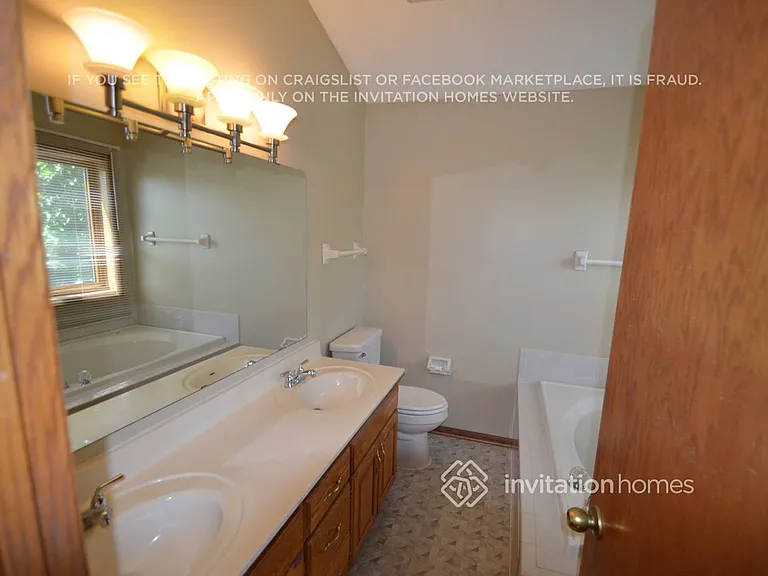 15684 Cumberland Ave W — Photo 16