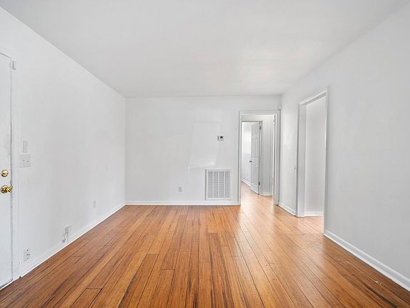 5th image of 4754 Trenton Dr #A