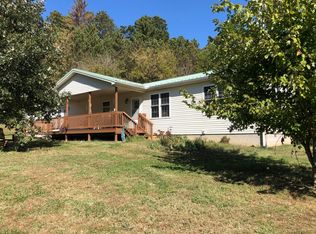 5663 Horns Mill Rd SE, Sugar Grove, OH 43155