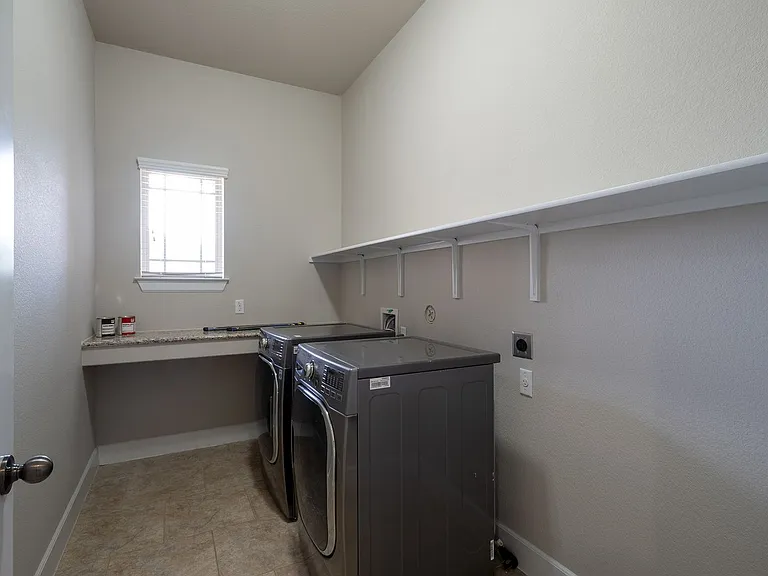 18612 Rio Chama Ln — Photo 16