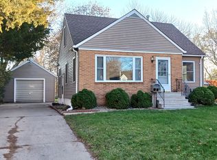 622 E 7th St, Albert Lea, MN 56007